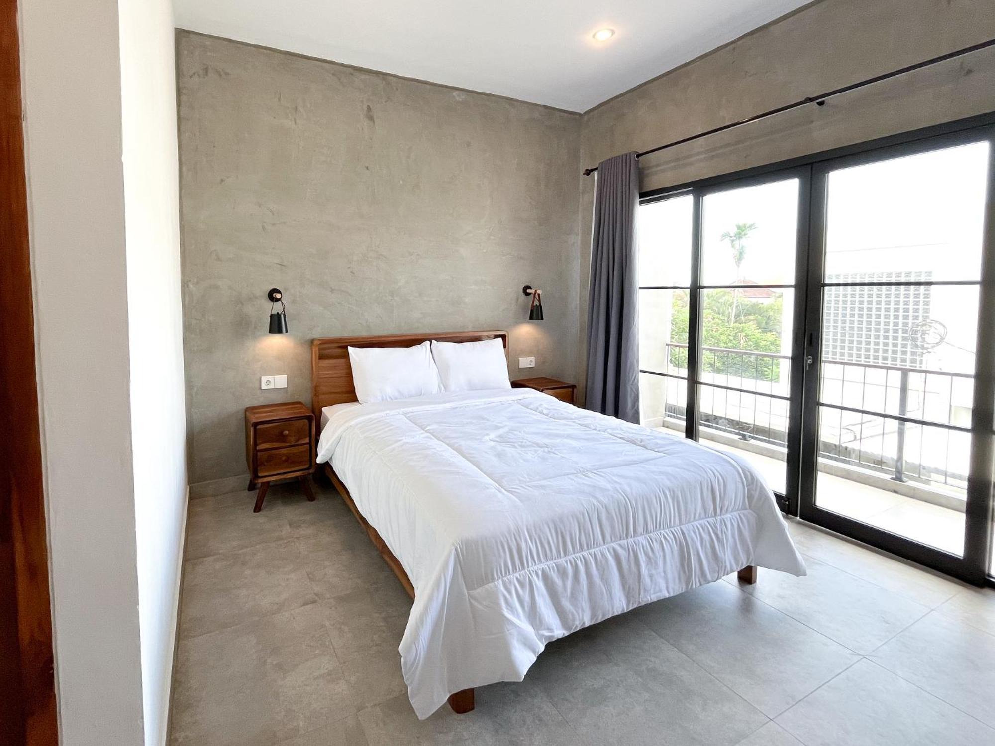 סמיניאק Adi Surya Guest House מראה חיצוני תמונה